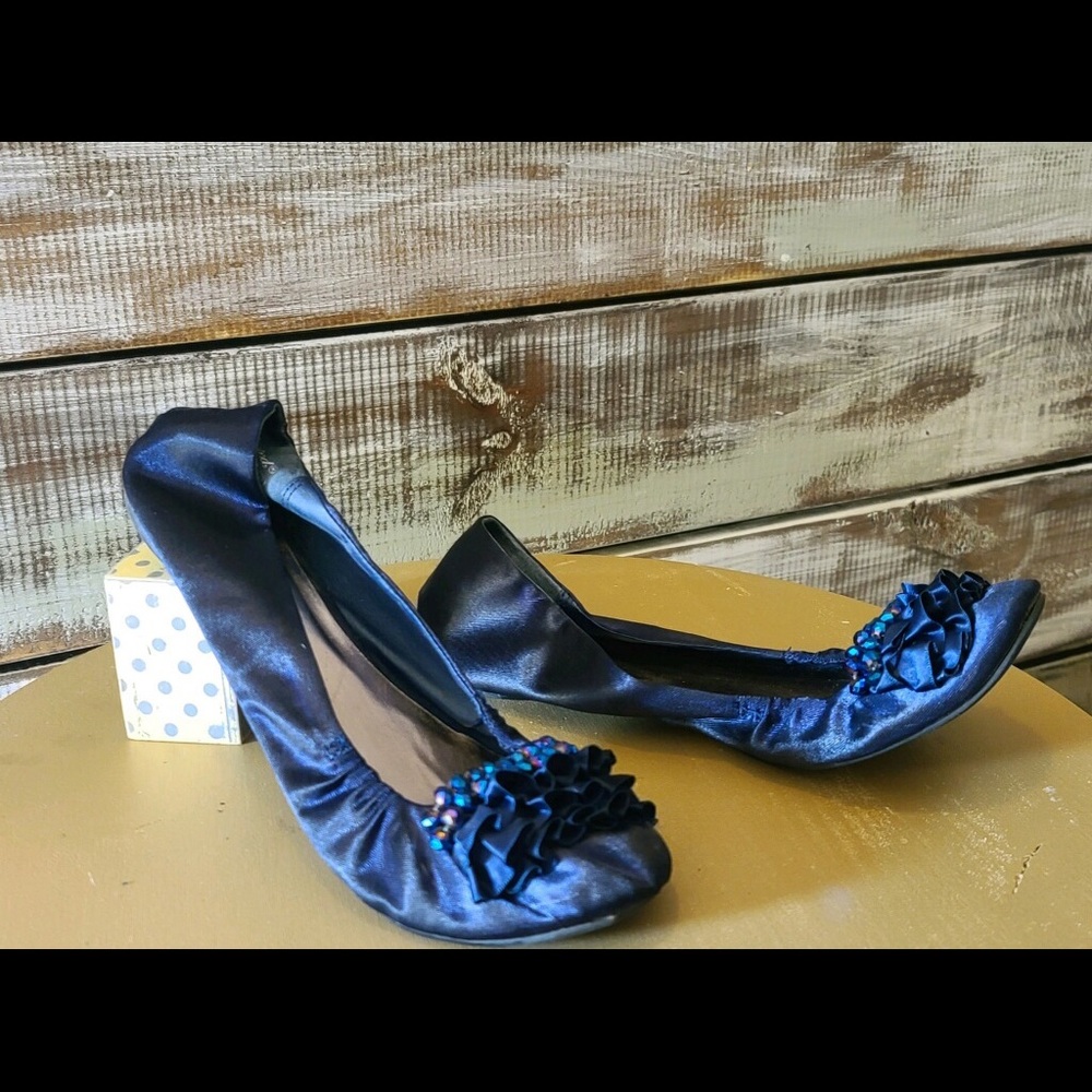 Navy blue ballerina flats